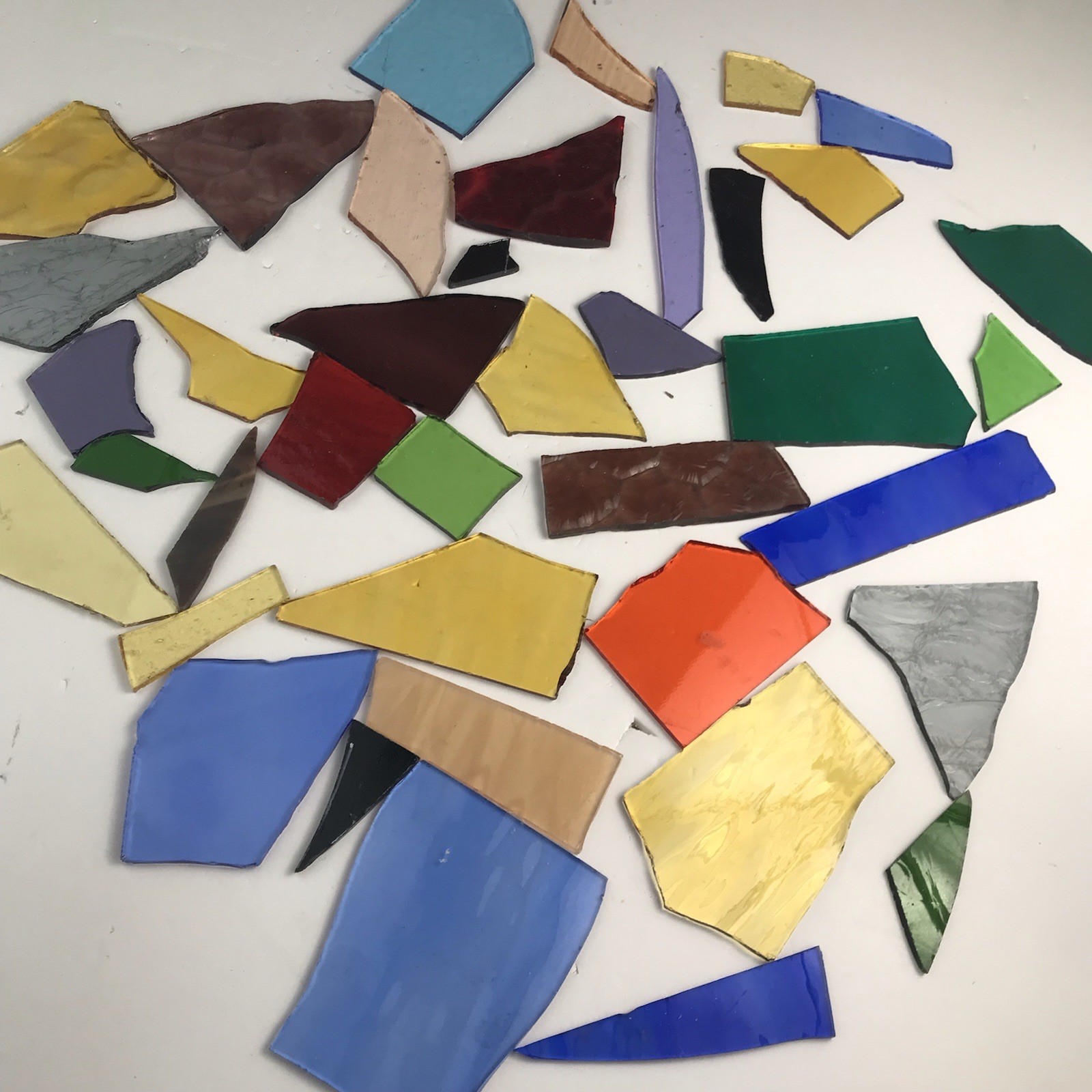 Assorted Lot of Stained Glass Cut Offs And Scraps  1 Lb Arts And Crafts Supplies