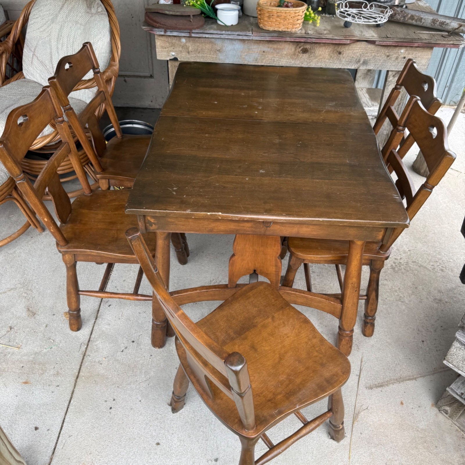 Vintage Solid Wood Dining Table 5 Matching Chairs Hale Company Rustic Farmhouse