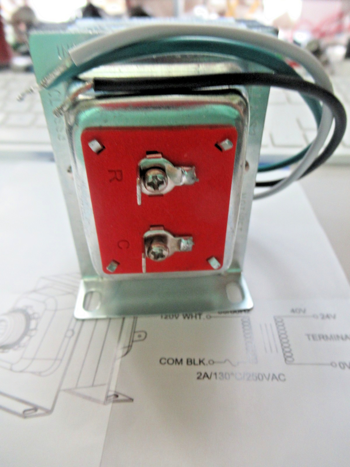 Class 2 - Doorbell / Thermostat / HVAC - Transformer FQ-2401667  120V - 24 volt