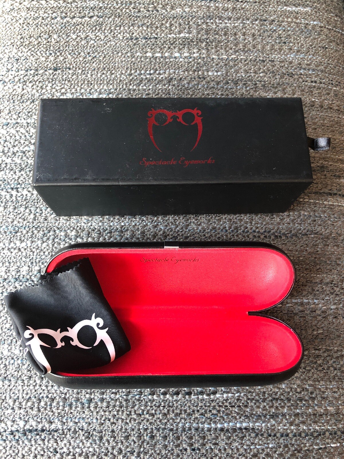 Spectacle Eyeworks Eyeglasses Case With Microfiber Cloth
