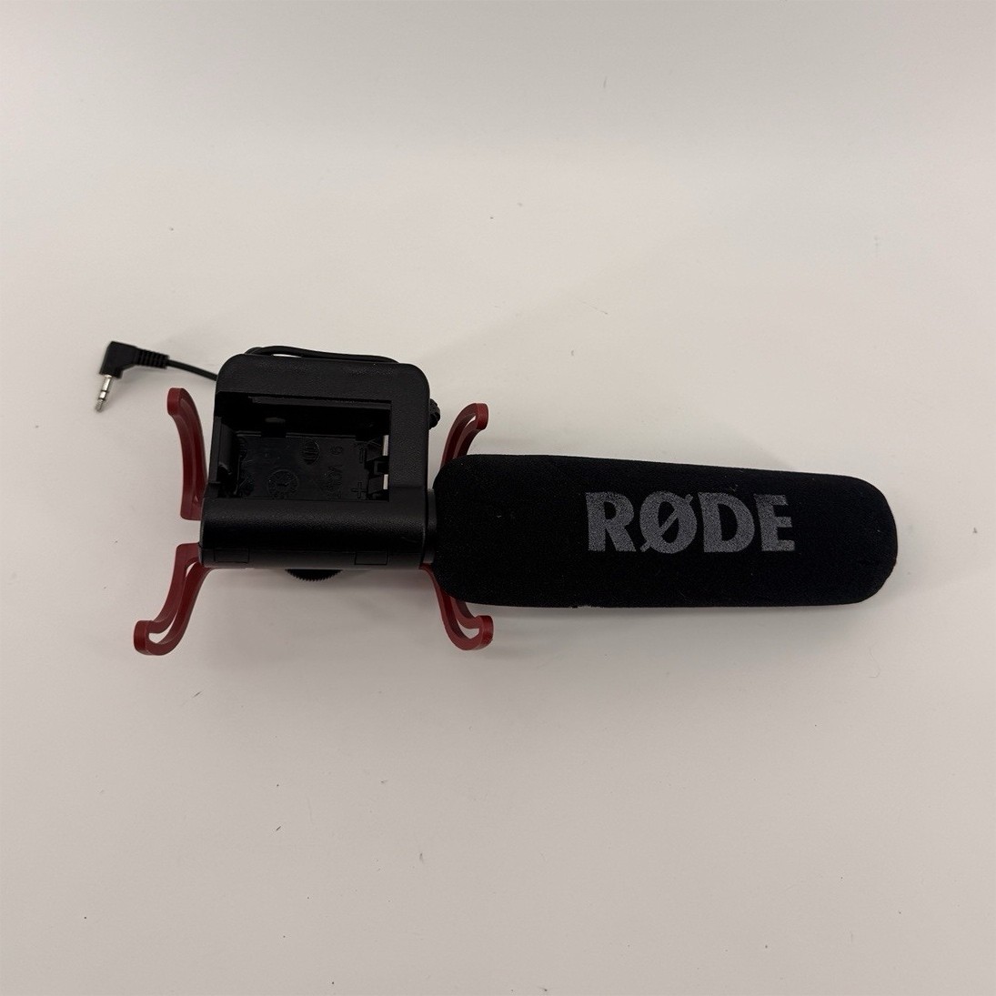 RØDE VideoMic GO Shotgun On-Camera Mic 3.5mm Hot/Cold Shoe Shock Mount