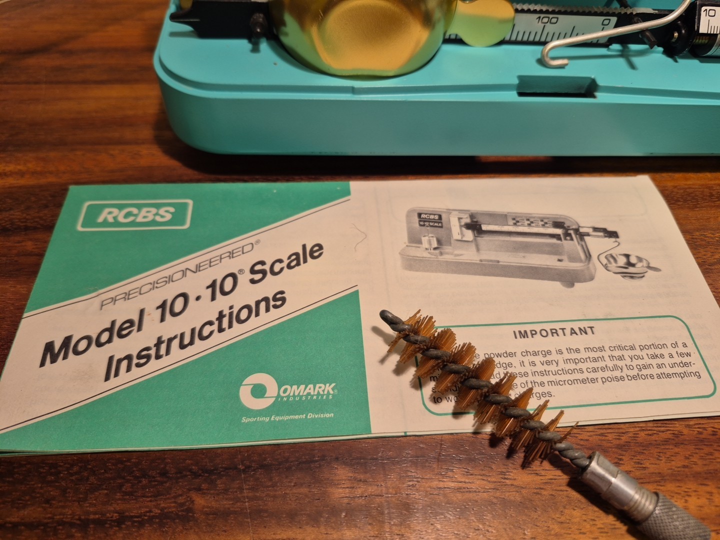 Vtg RCBS Model 10-10 Reloading Beam Scale + Lee Priming Tool + RCBS Funnel