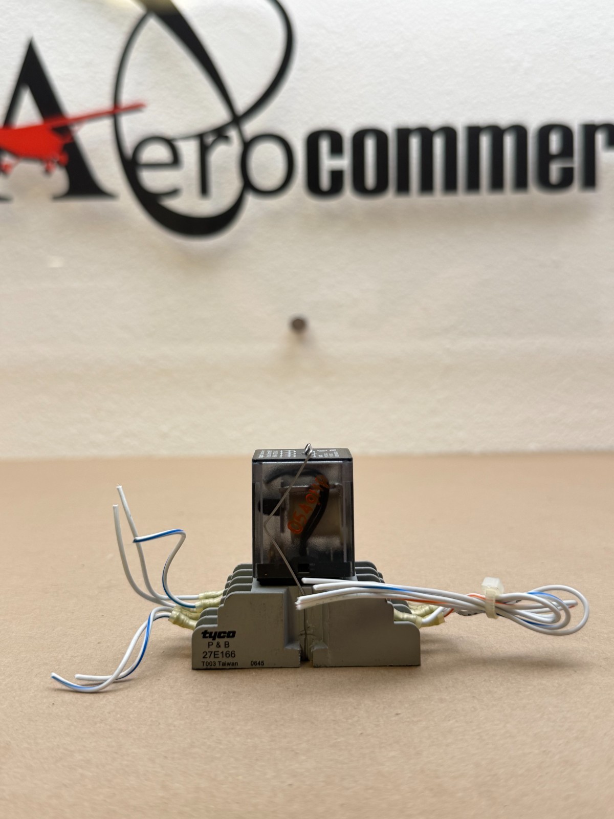 Tyco P&B Relay with Socket 24V P/Ns: 27E166, KHAU-17D16-24 (5064)
