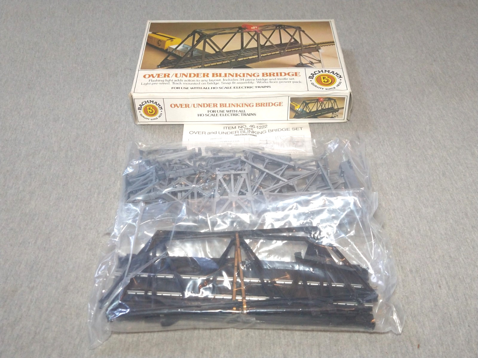 Bachmann HO Over/Under Blinking Bridge 46-1222 ~ TS