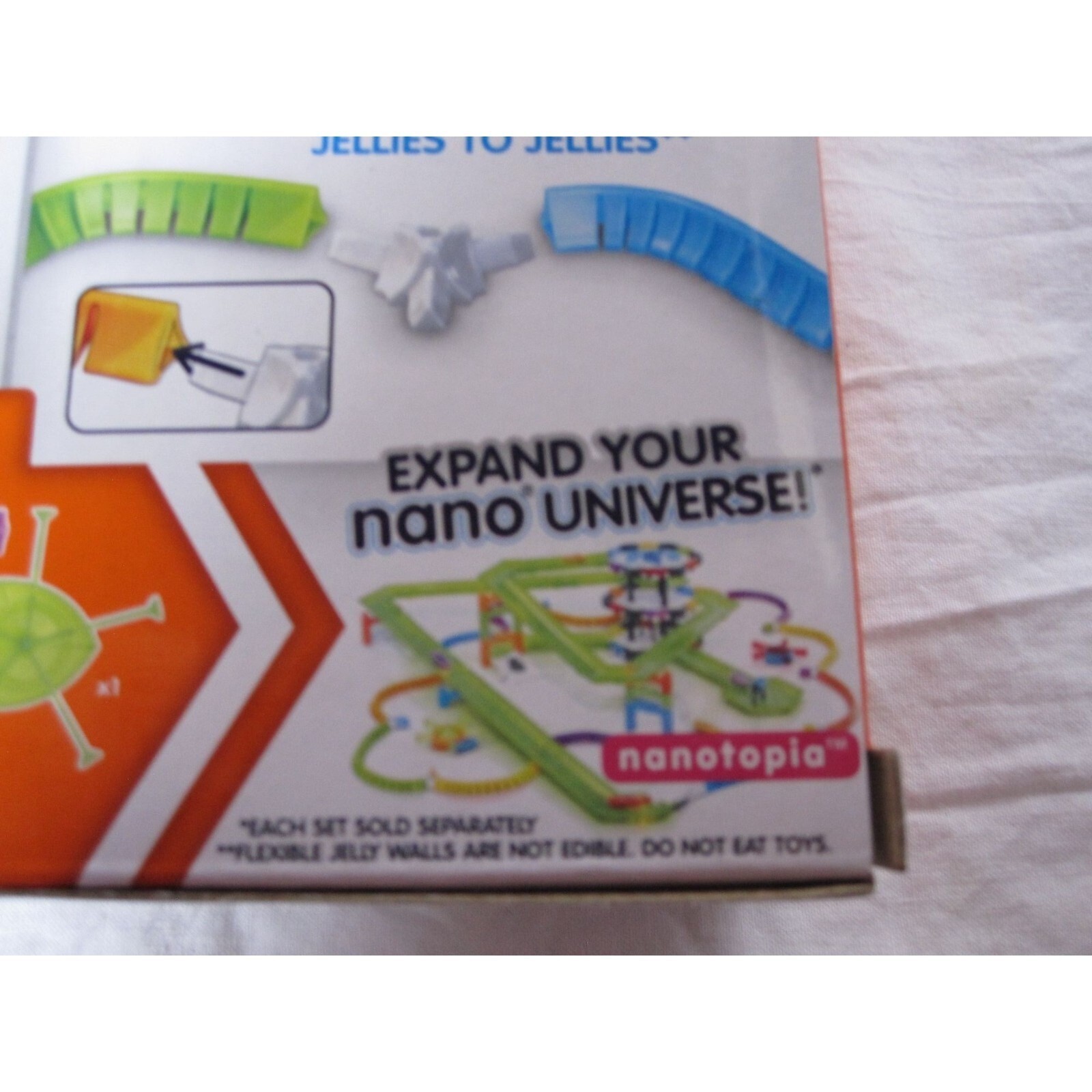 NEW Nano Micro Robotic Creatures Hex Bug Educational Learning Toy Merry Go Round
