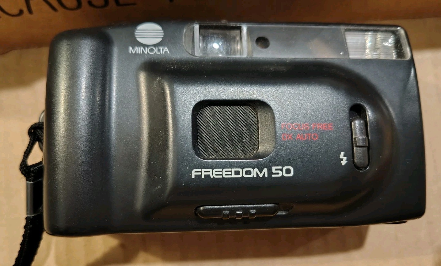 Vintage Minolta Freedom Camera 50 Focus Free DX Auto 35mm Film Camera UNTESTED