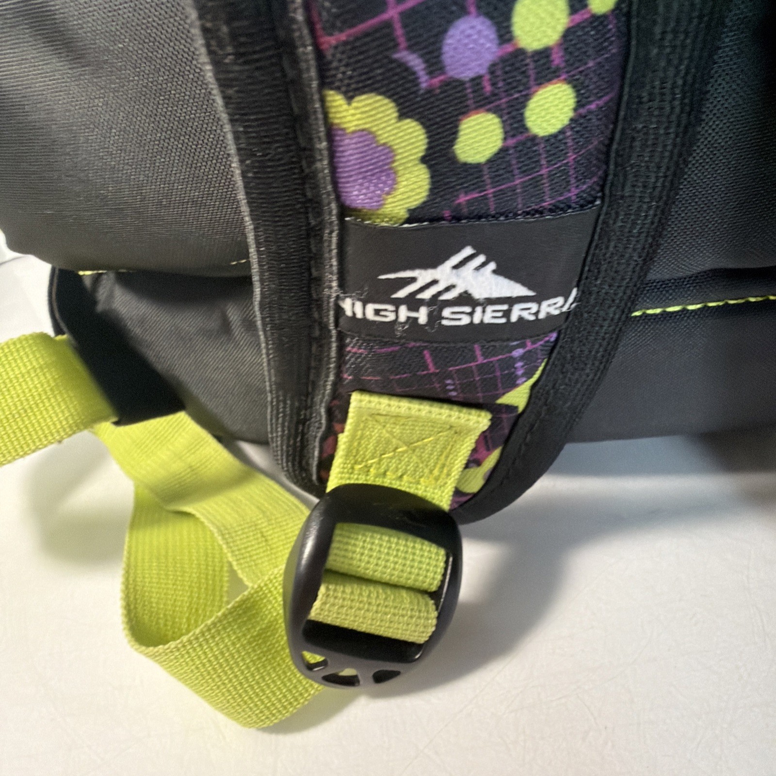 High Sierra 2011 Suspension Strap System Backpack