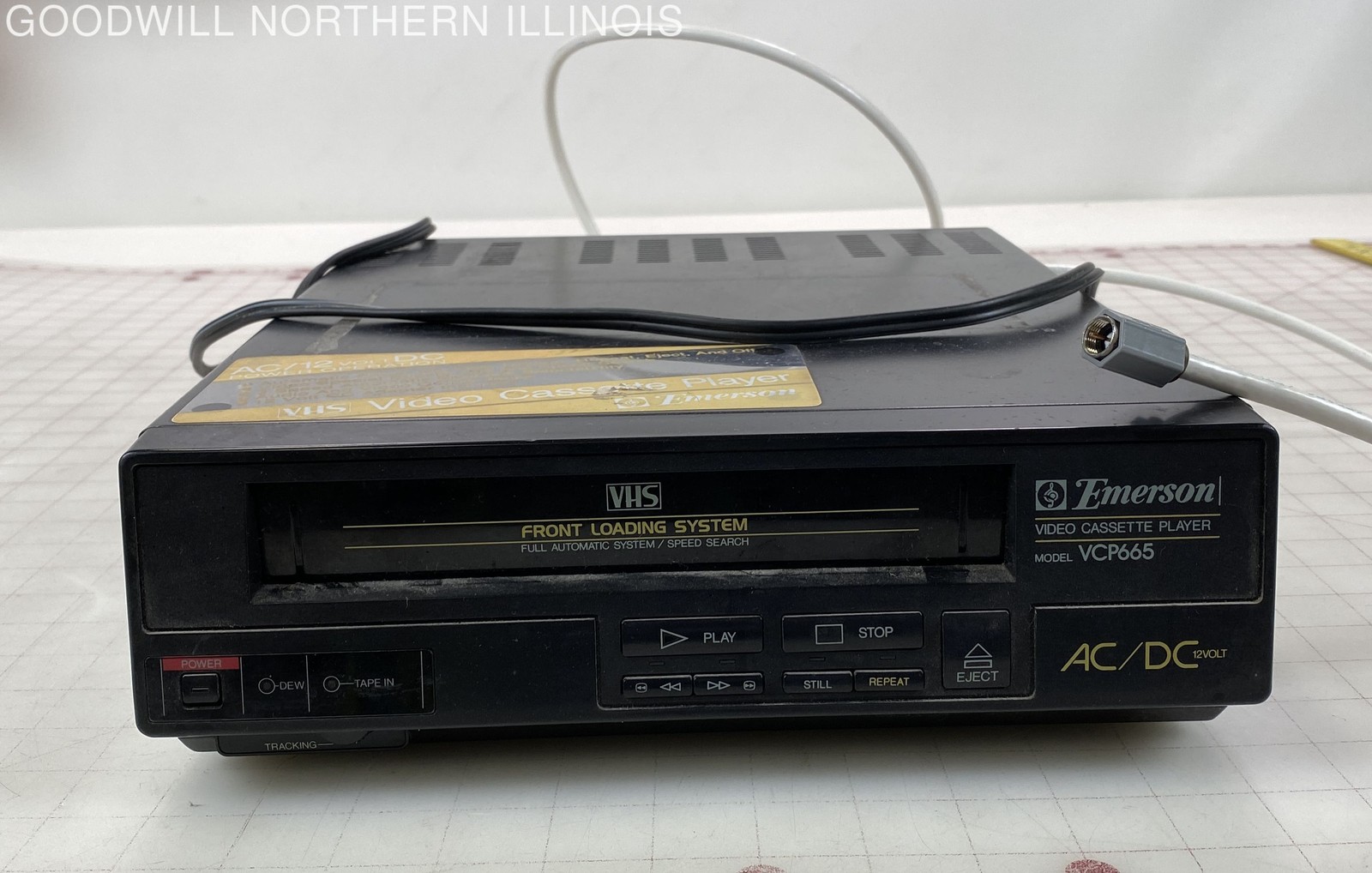 Vintage Emerson VCP665 Video Cassette Player AC/DC 12 Volt Power