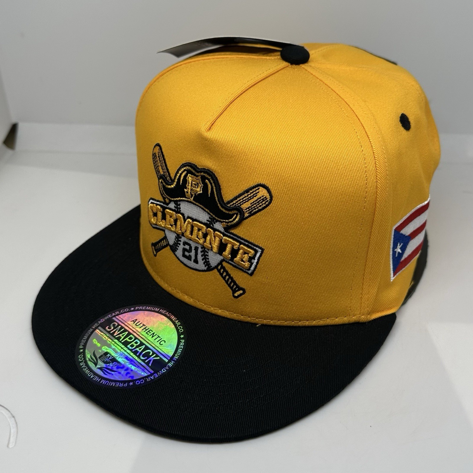 Roberto Clemente Tribute SnapBack Hat Gorra