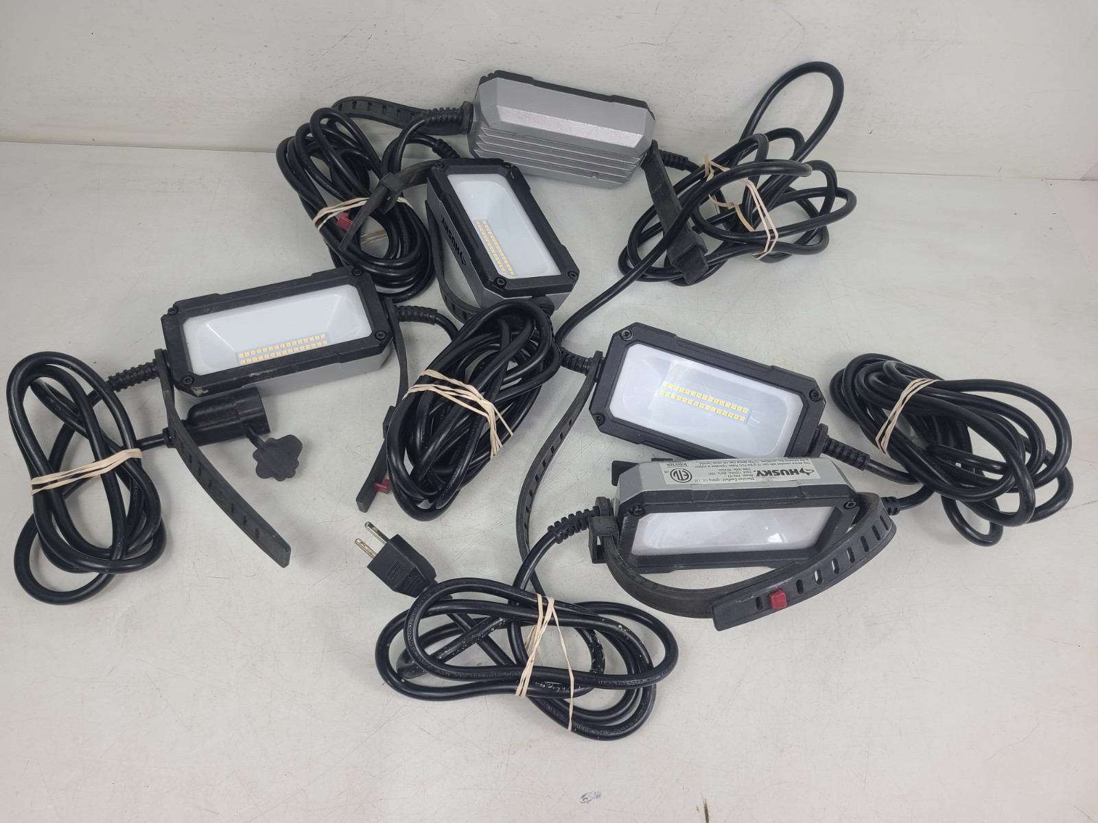 Husky 7500 Lumen LED Integrated 5 Light String Work Lights Model K40157 (TESTED)