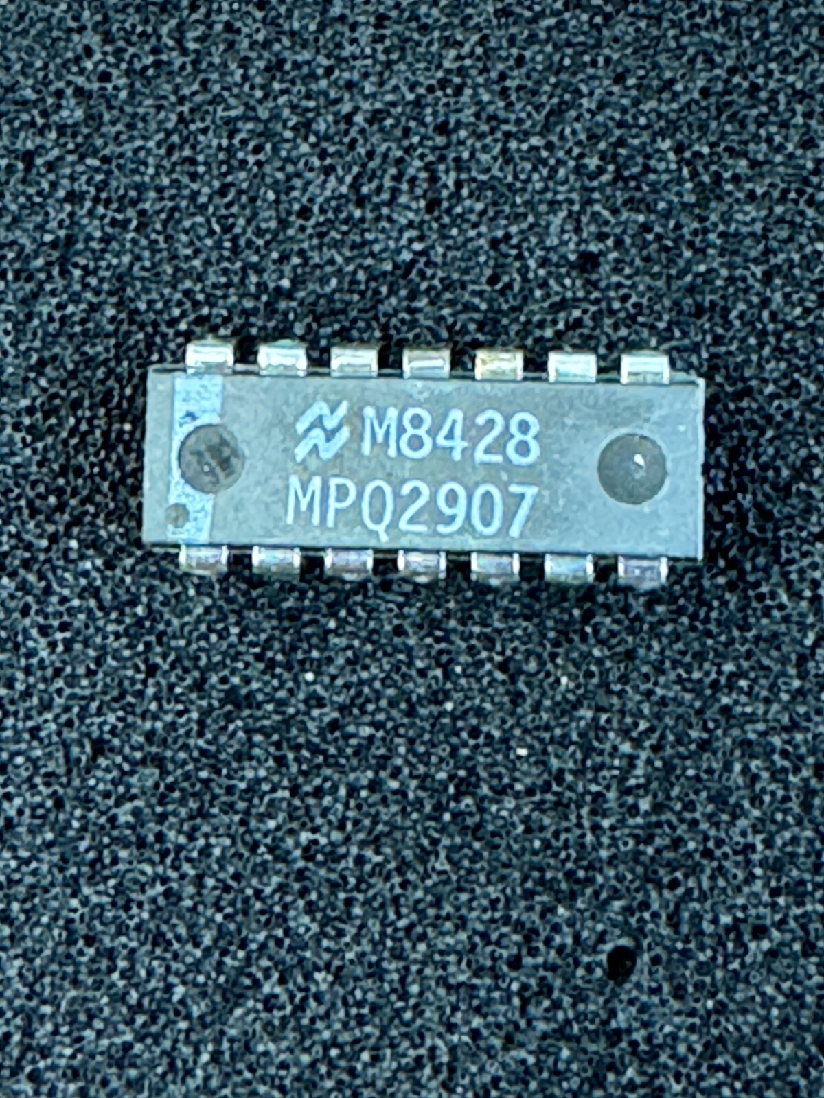 National 5ea  MPQ2907 - IC - PNP SILICON QUAD TRANSISTOR - DIP14 NTE2322