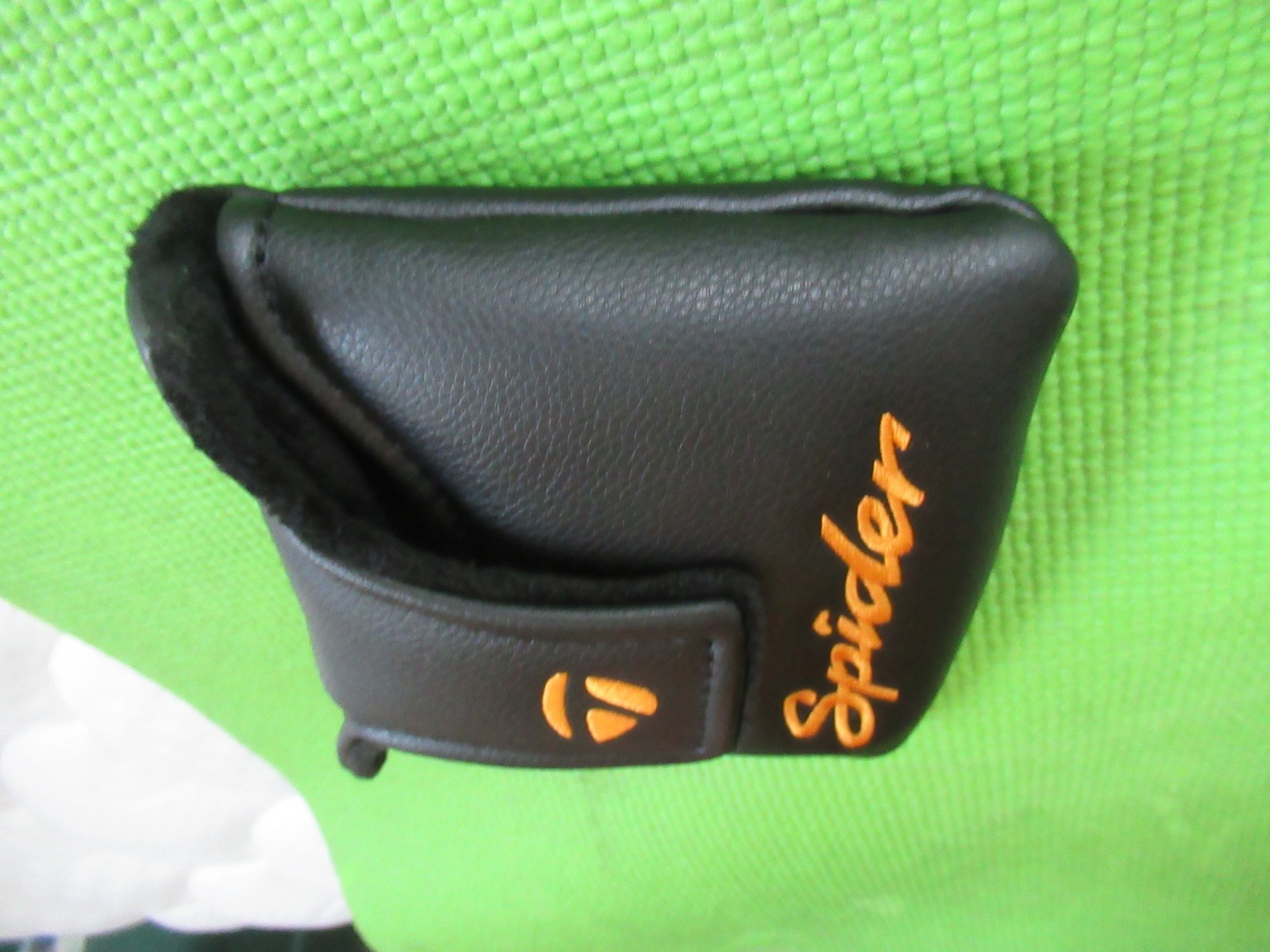 Nice Taylormade Spider putter head-cover hc