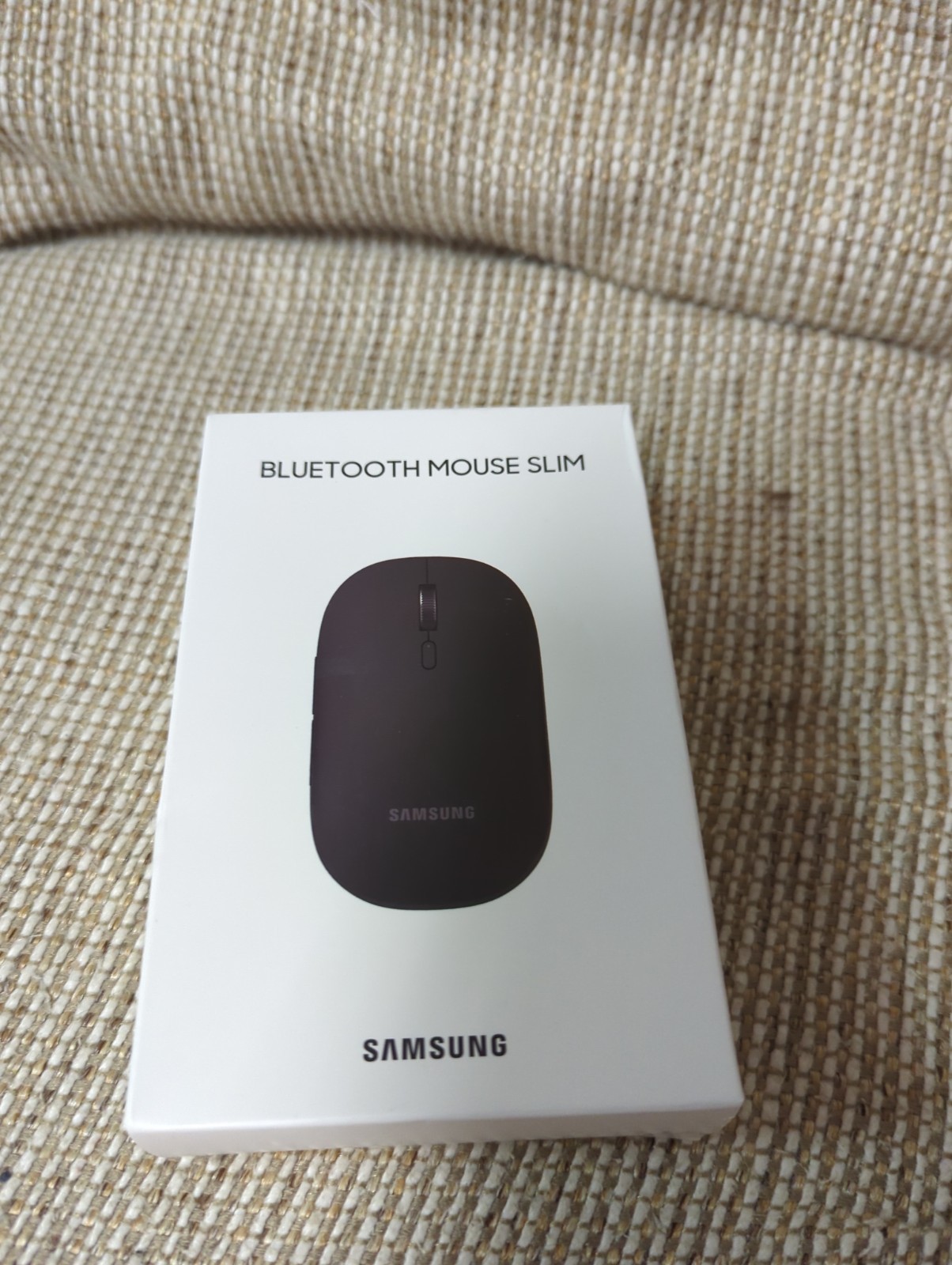 SAMSUNG Slim Bluetooth 5.0 Mouse EJ-M3400 - Black. Sealed.