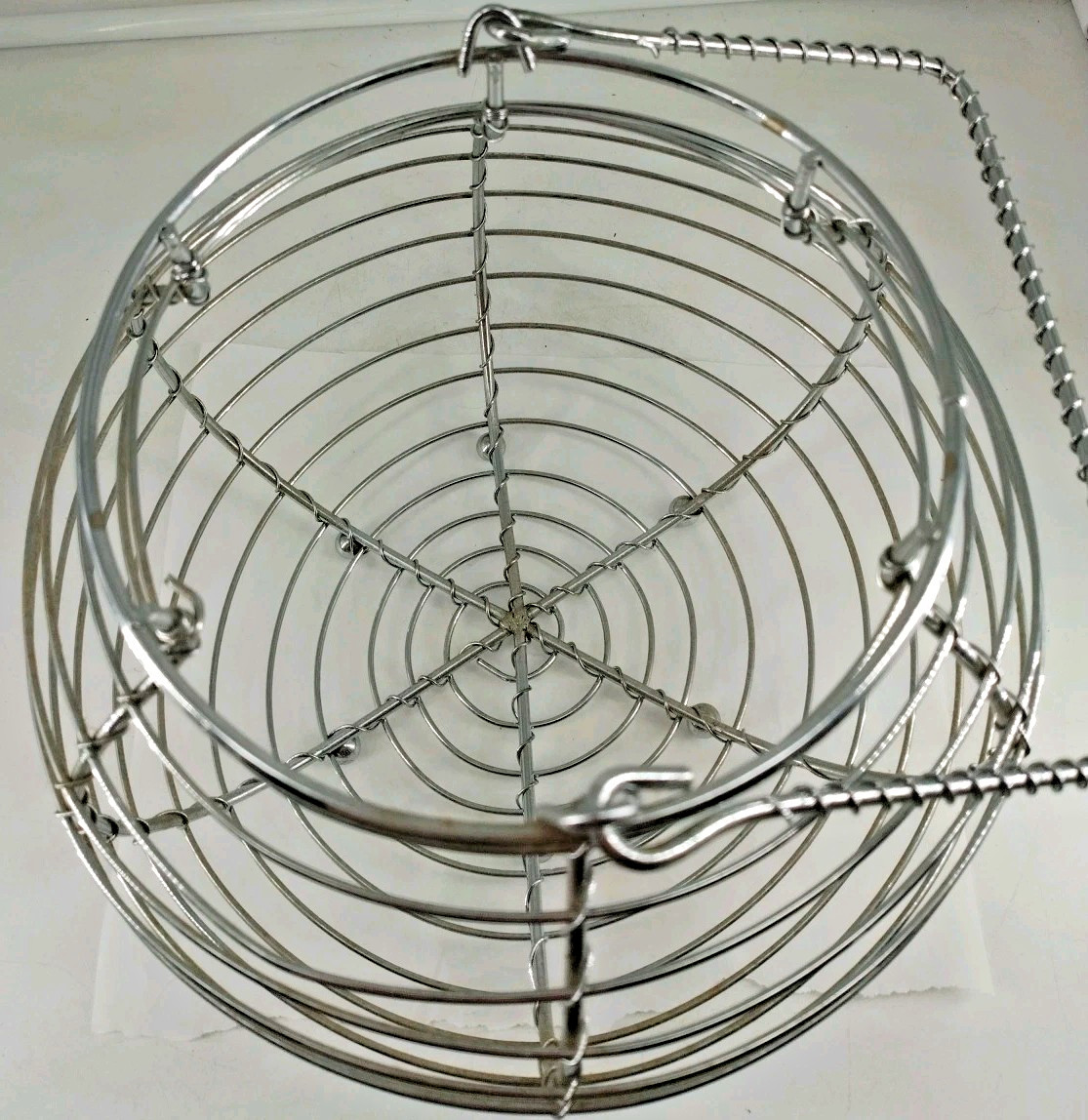 Wire Egg Basket with Handle Primitives Gathering Basket Silver B2