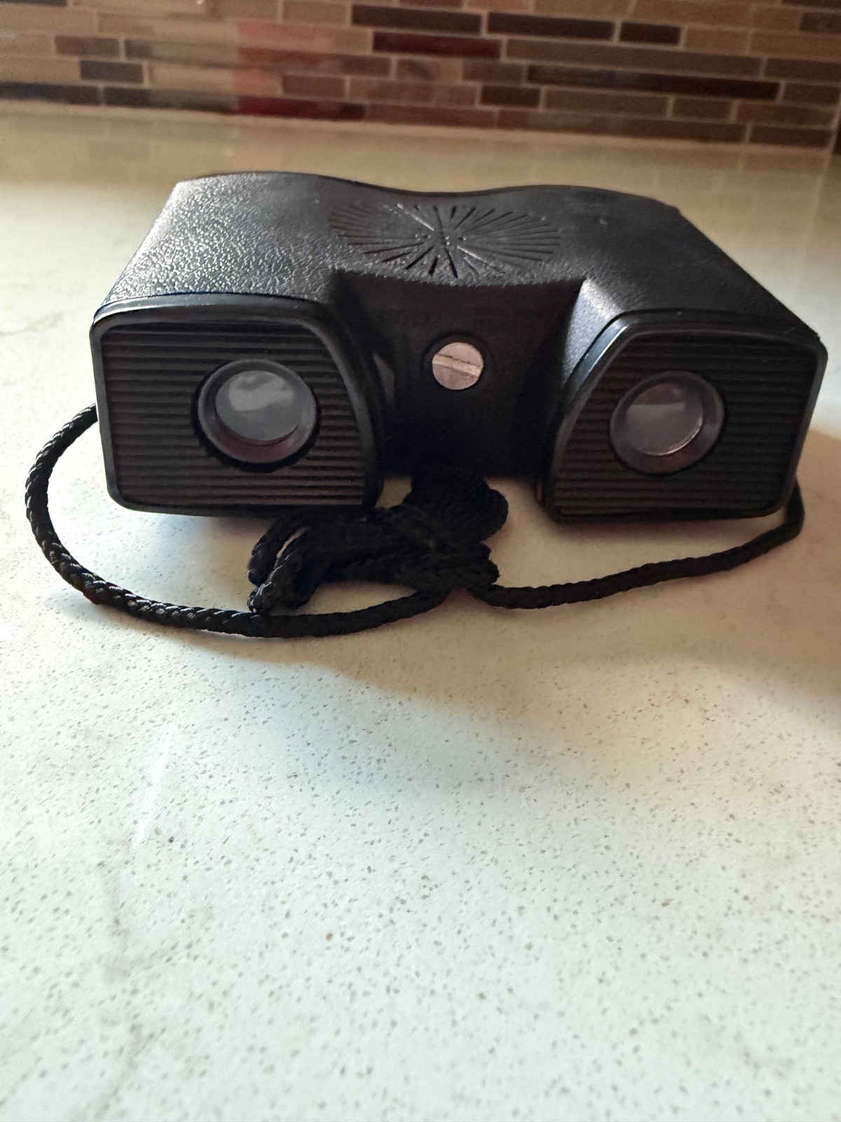 Vintage Solid State Binoculars Radio Combination Model 603 NRFB