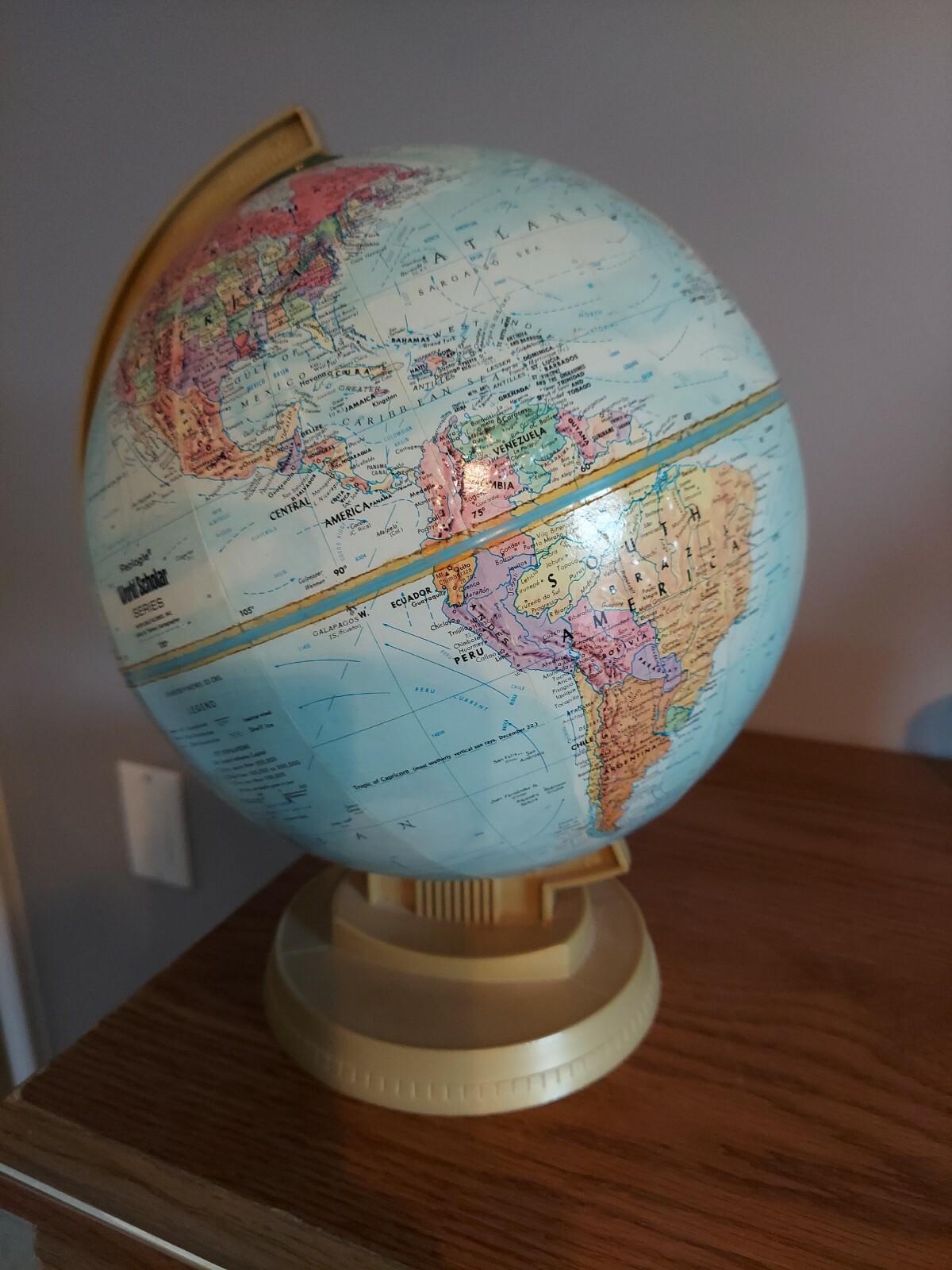 REPOLOGLE 9 INCH ROTATING WORLD SCHOLAR RAISED TOPOGRAPHY GLOBE