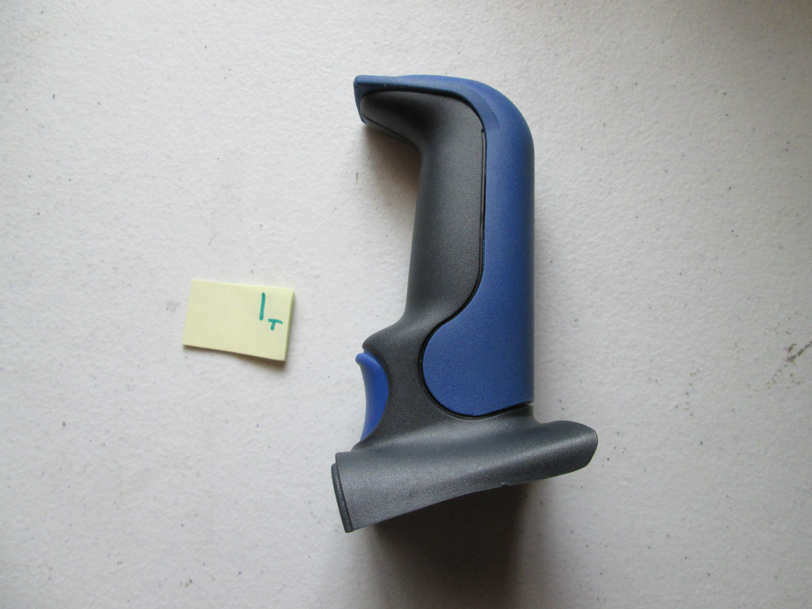 NEW NO BOX INTERMEC HANDLE W/ TRIGGER 203-754-001 (N3)