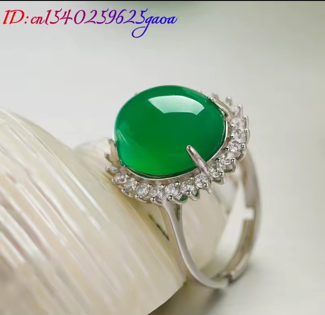 925 Sterling Silver Beautiful Resizeable Green Jade Ring. RNG61