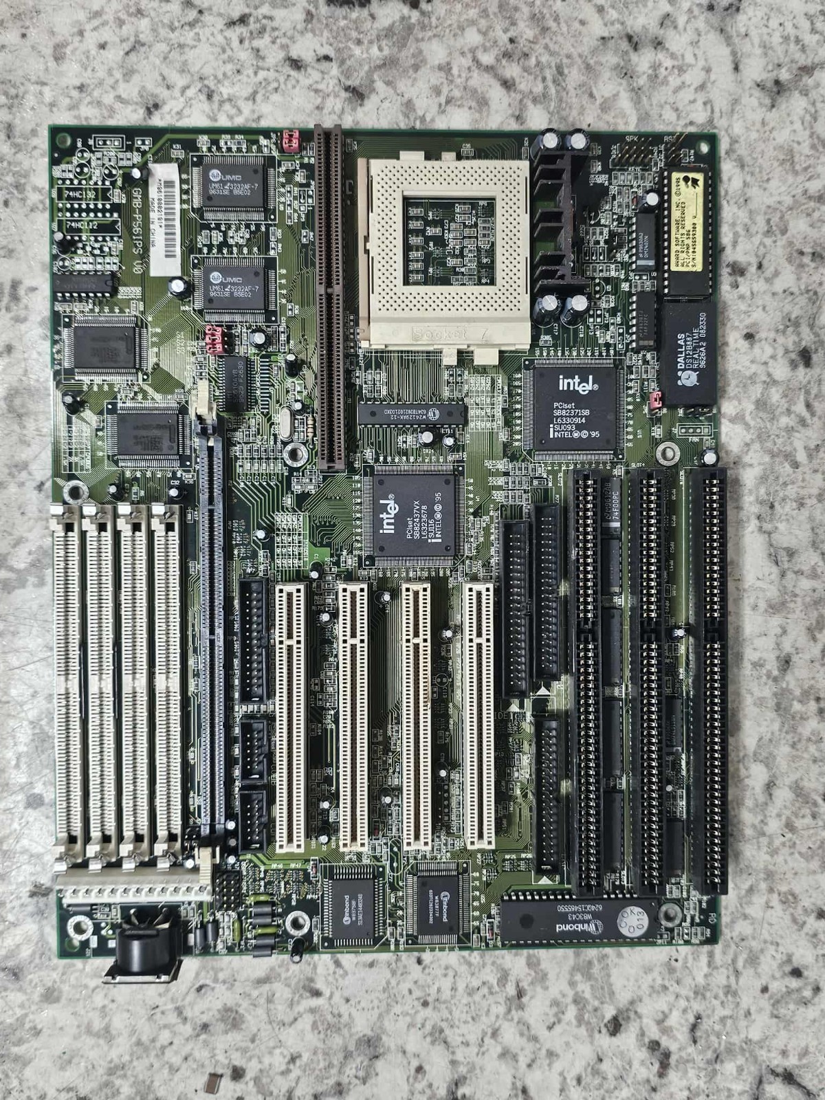 Vintage Retro Gaming Working GEMLIGHT Socket 7 GMB-P56IPS V0 Motherboard PCI ISA