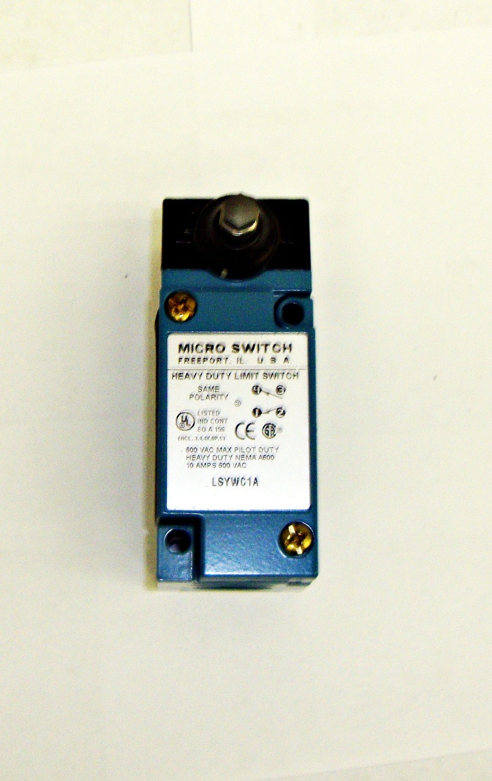 New Honeywell Micro Switch Cat-LSYWC1A     13717ELL