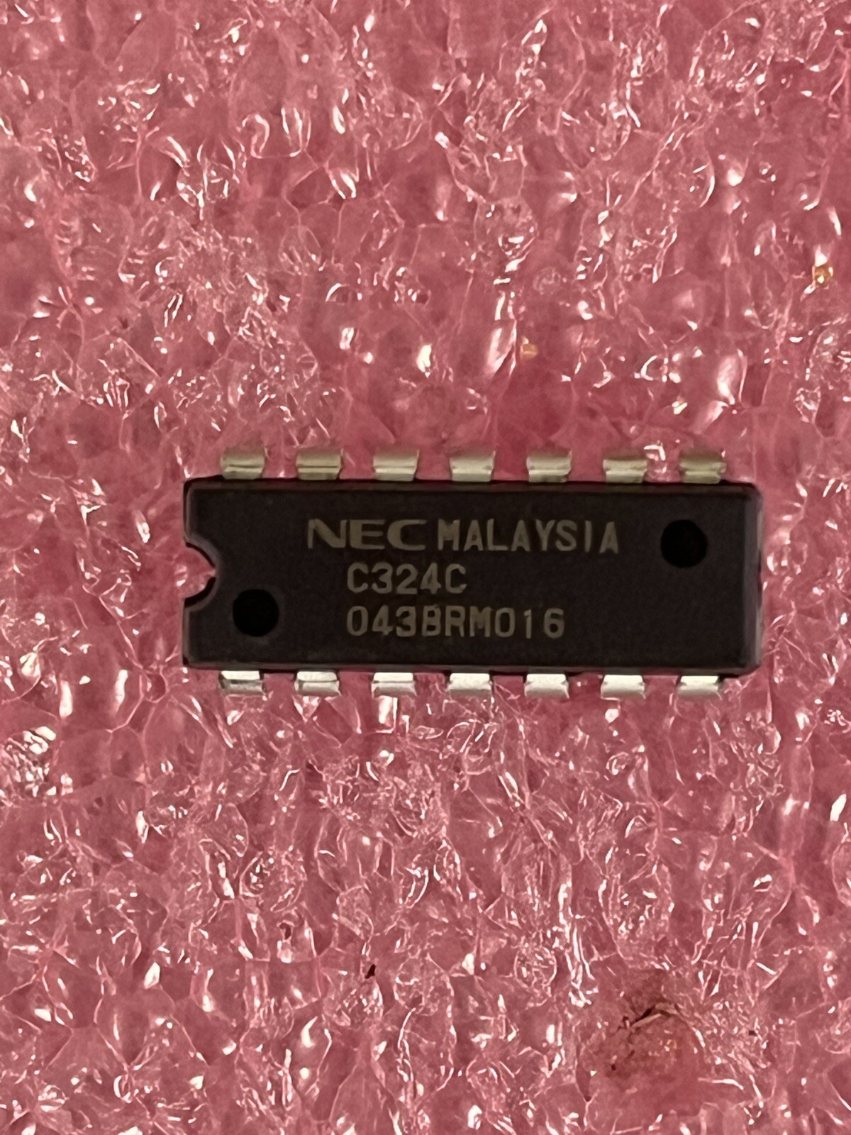 UPC324C  C324C LOW POWER QUAD OP AMP 14-PIN DIP NEC (LOT OF 2)