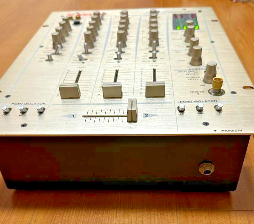 Vestax PCV-275 Professional Mixing Controller DJ Mixer 3 Channel Equalizer