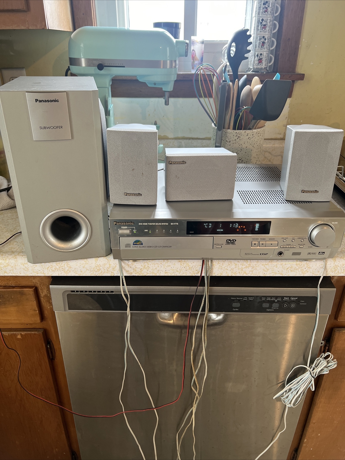 Panasonic SA-HT75 Home Theater System 4 Speakers  No Remote TESTED WORKS