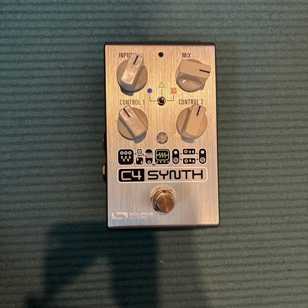 C4 SYNTH Bass Guitar Effects Pedal Synthesizer Used With Box Cable