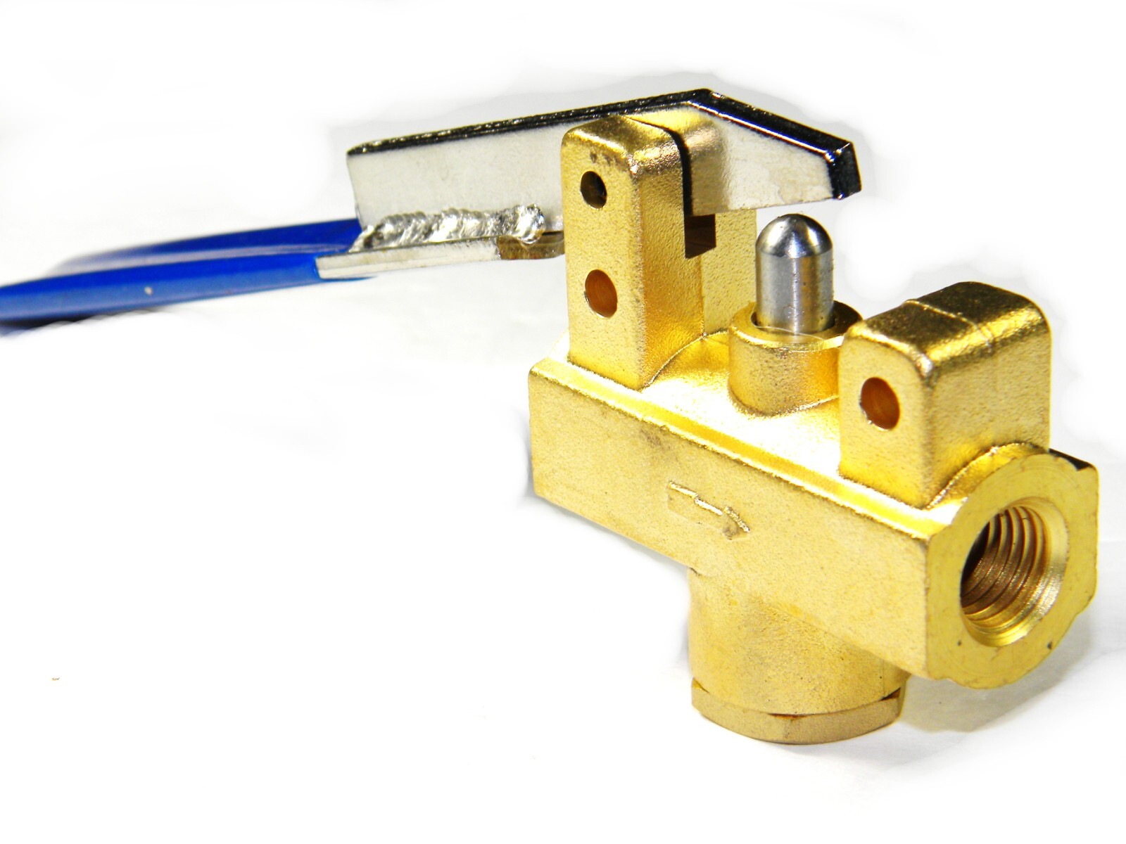 Carpet cleaning heavy duty control valve