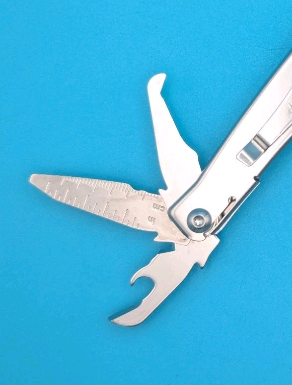 Leatherman Rev 3.8" Multi-Tool, Stainless!