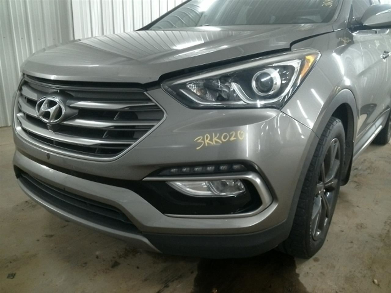 Passenger Front Spindle/Knuckle LWB Fits 15-19 SANTA FE 104933690