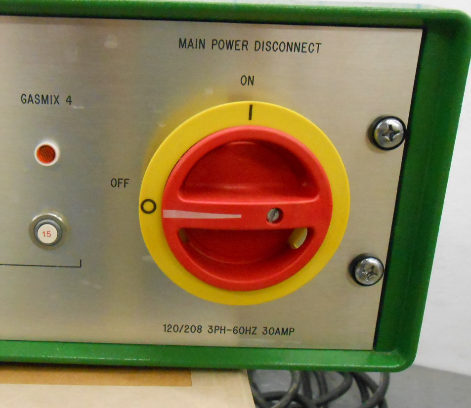 B. BRAUN GASMIX CONTROL UNIT FOR CUSTOM SQUIBB GASMIX SYSTEM
