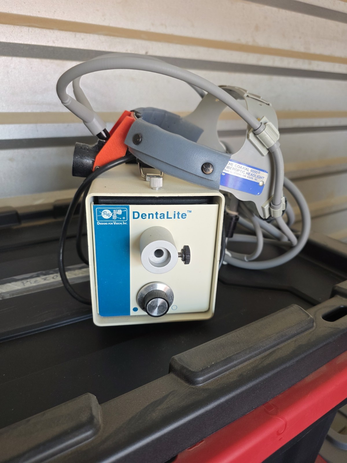 DentaLite FO Light Source, Comes W/ Extra Light, & Headlamp