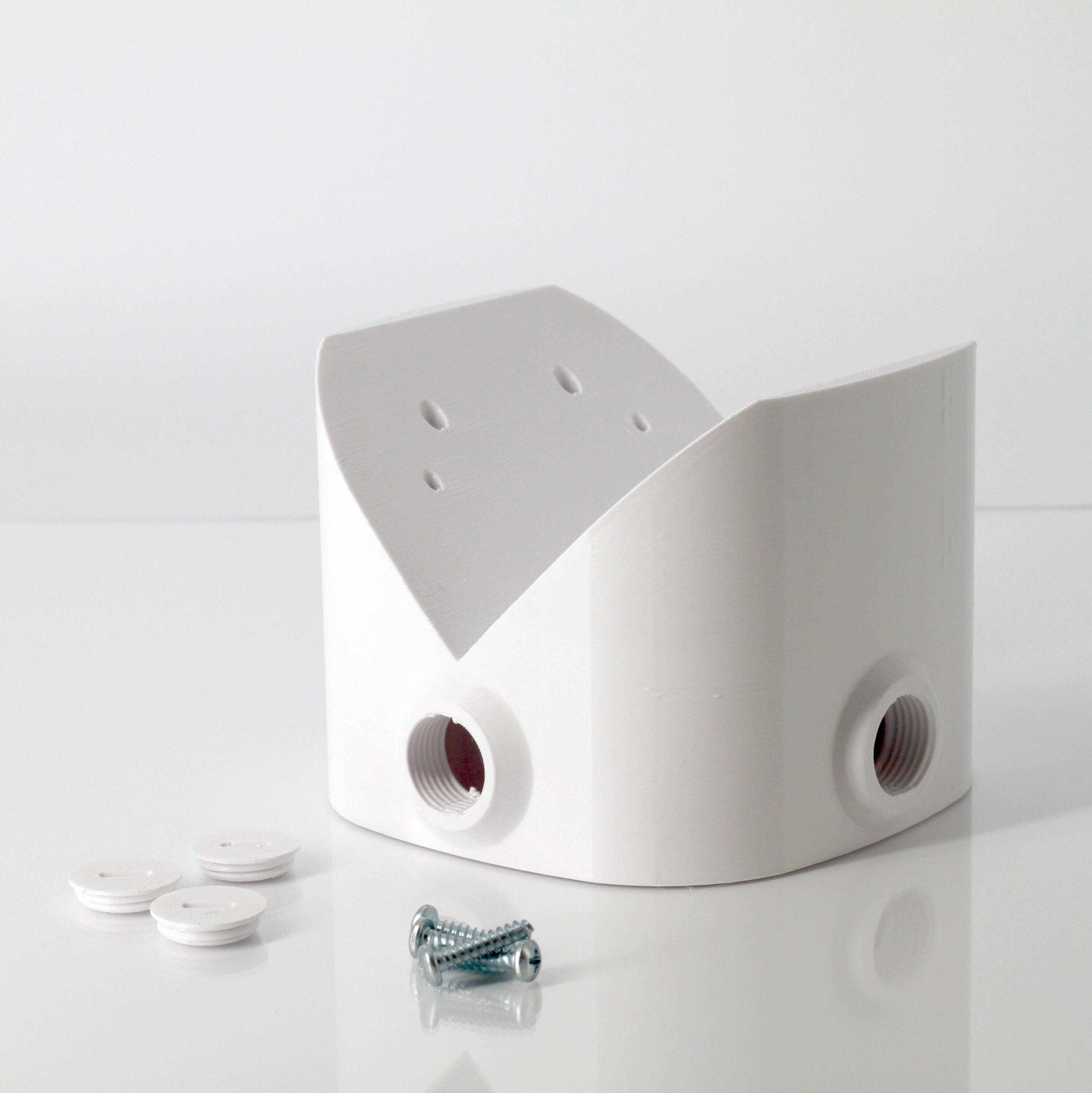 eufy Floodlight Camera Outside Corner Mount: E30, E340 & S330