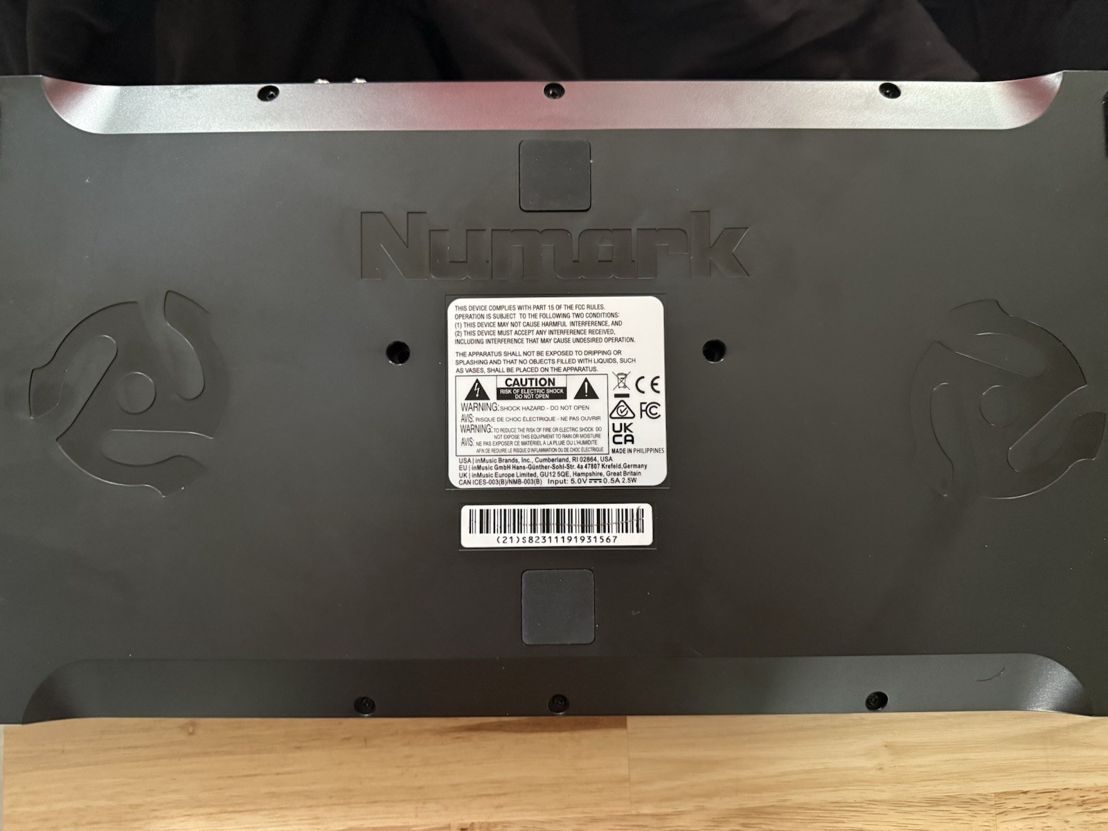 Numark ‎Mixtrack Platinum FX DJ Controller - Black
