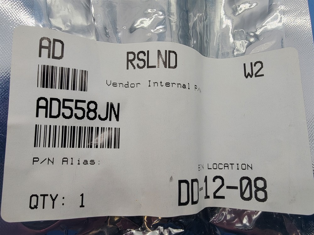 New (1pc) AD558JN ANALOG DEVICES IC Converter