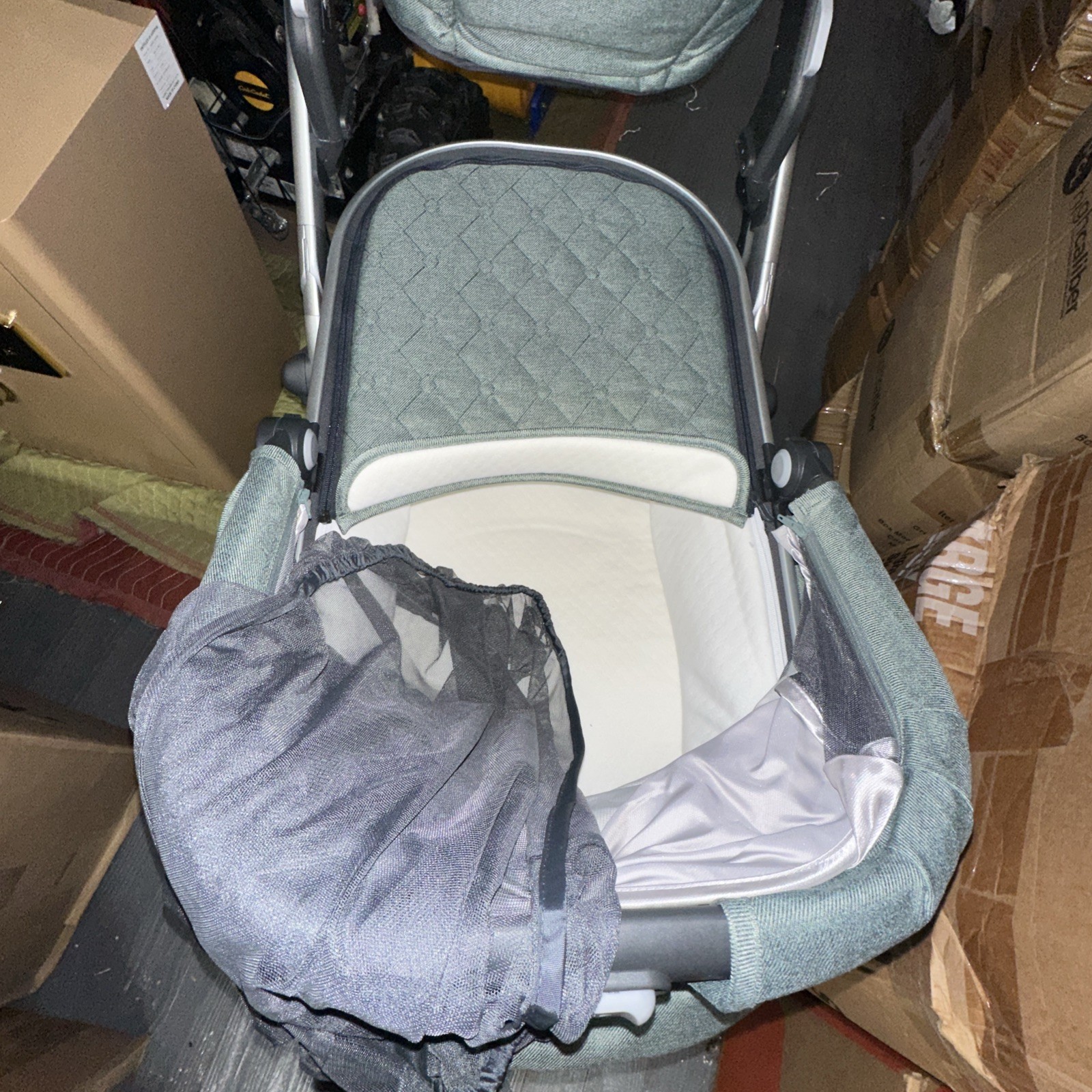 Uppababy Vista v2 stroller Green