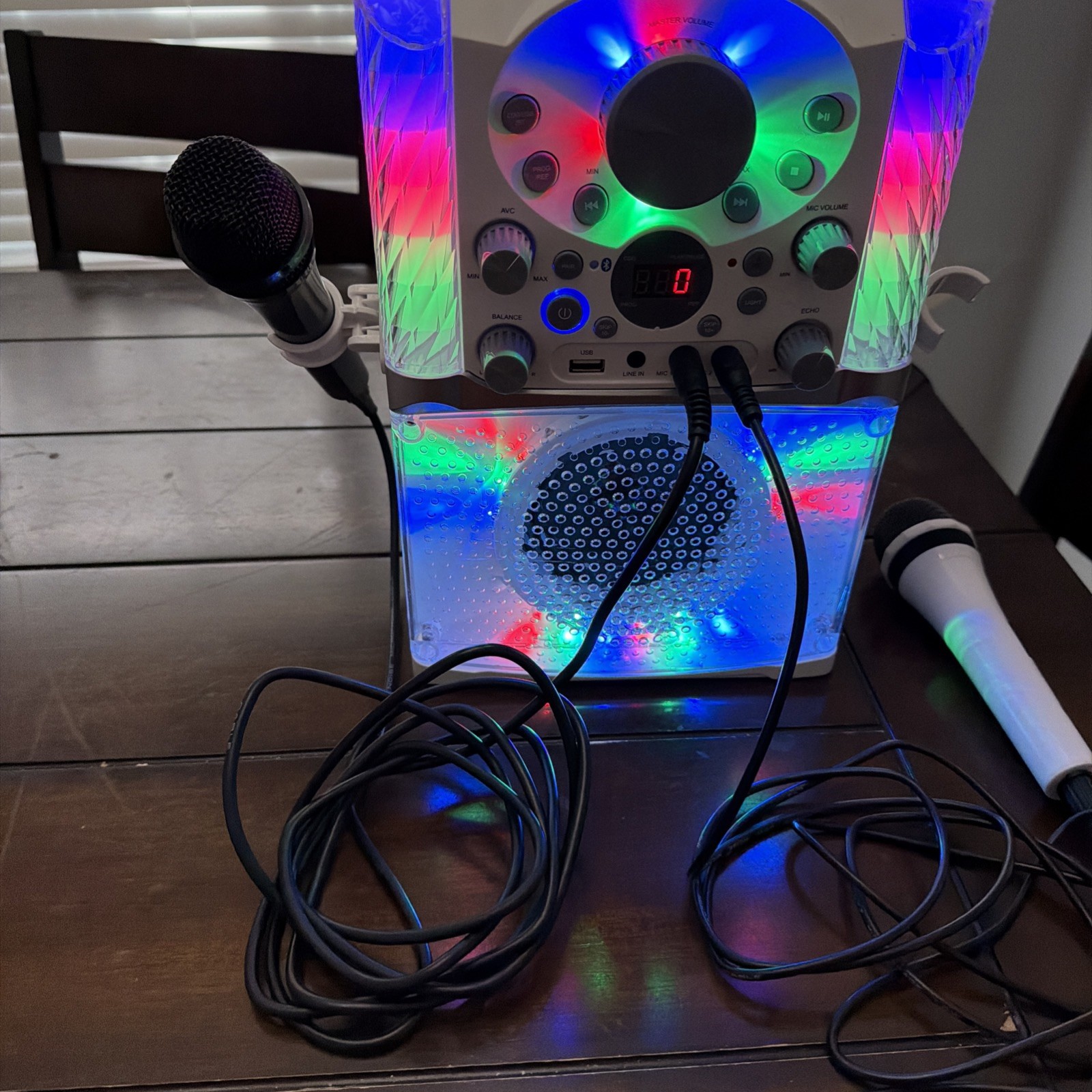 Singing Machine SML625BTWD Bluetooth Karaoke System * Mic 2 not working *