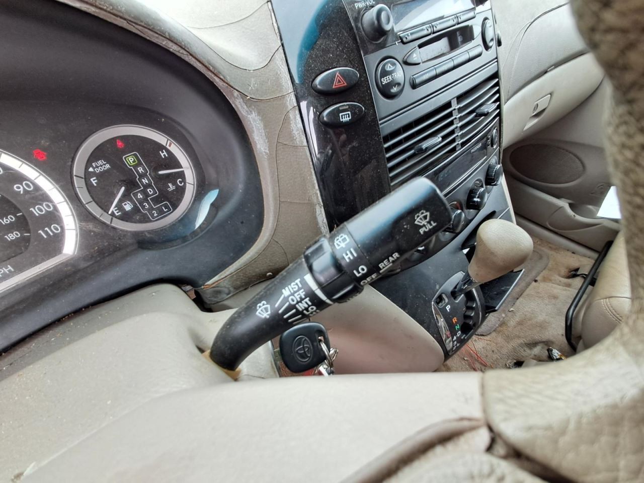 Fuse Box Engine Fits 04-06 SIENNA 4877693