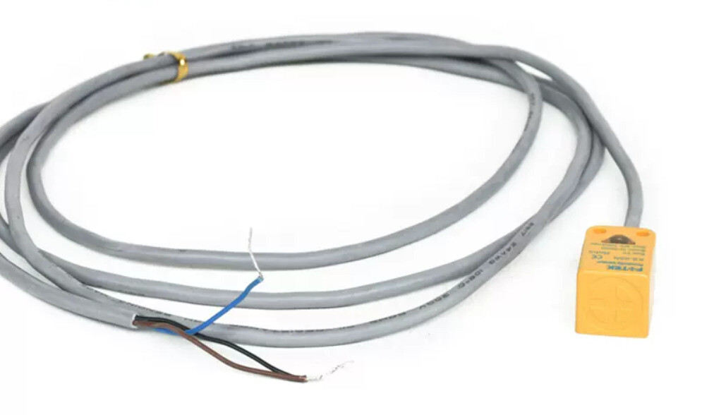 New Fotek KS-05N KS05N NPN Proximity Sensor Brand Free Ship