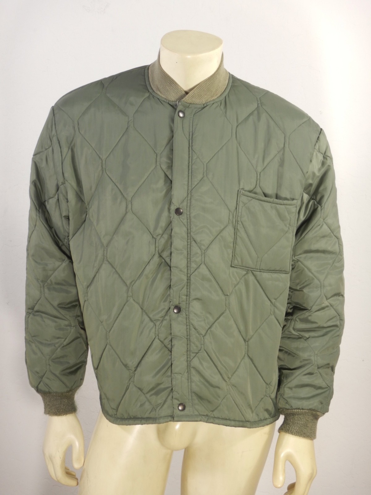 Vintage 1966 CWU-9/P Quilted Jacket 27546B Size LARGE