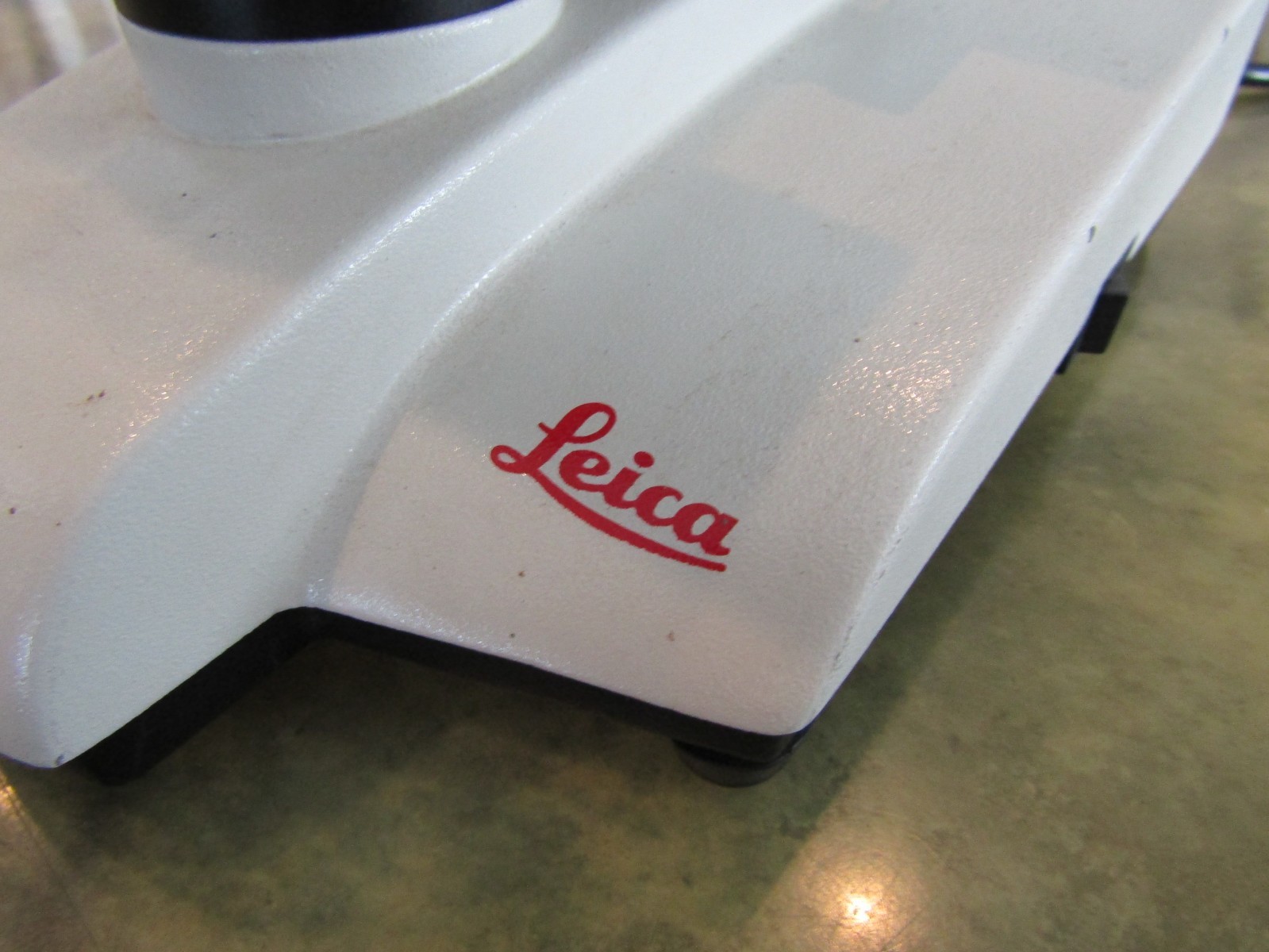 Genuine Leica BF 200 Monocular Compound Built in Illumination Lamp Microscope