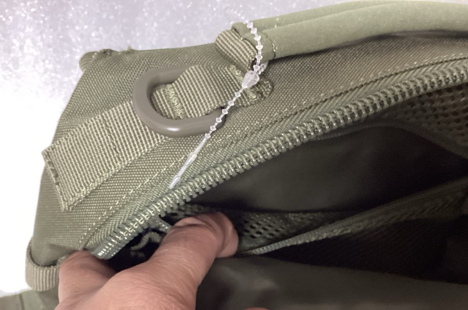 HIGHLAND TACTICAL Eagle Sling Bag - Molle Webbing Hook & Loop Patch Holder