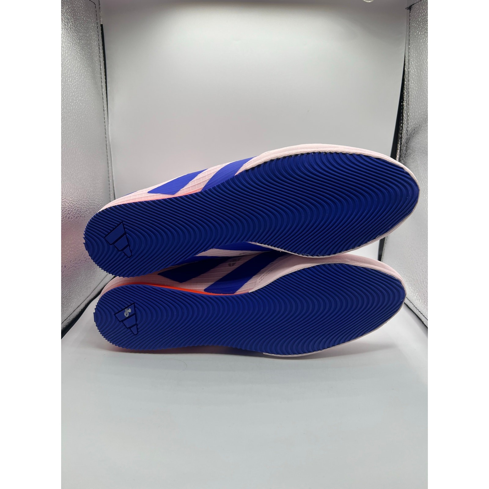 Adidas Box Hog 4 “Almost Pink Lucid blue” size 10.5 men’s