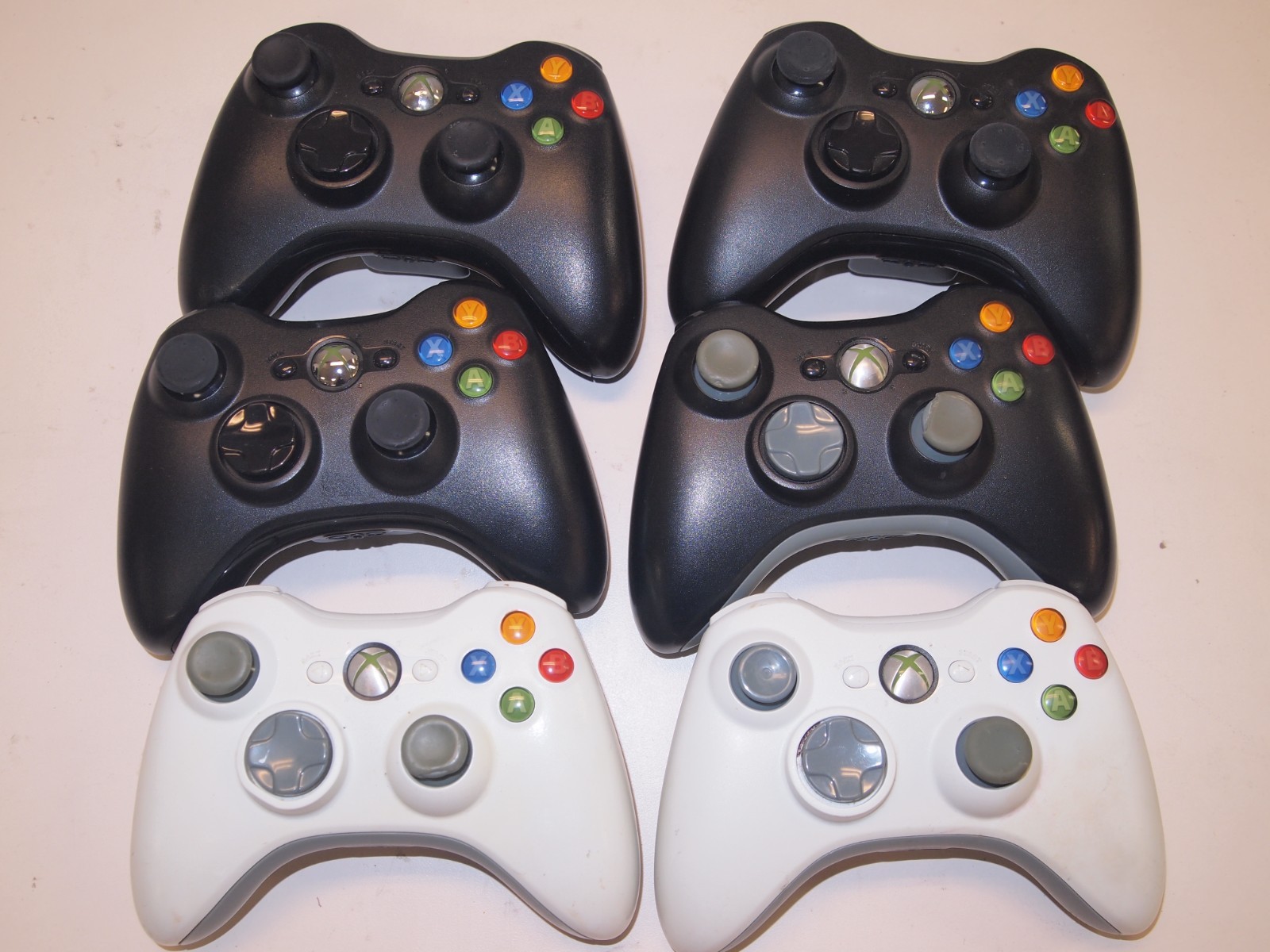 Lot of 6 Authentic OEM Xbox 360 Wireless Controllers For Parts/Repairs