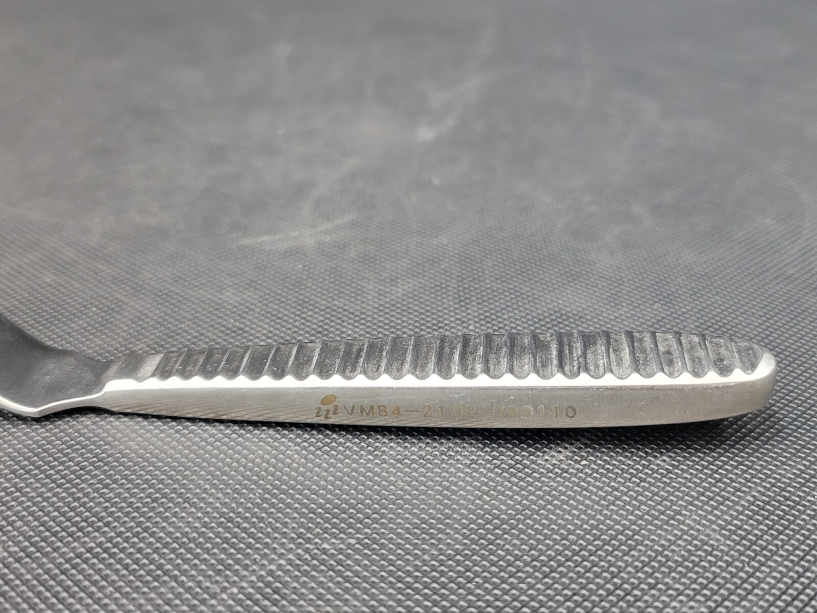 VM84-2192 Blade Retractor 18mm 7" Germany