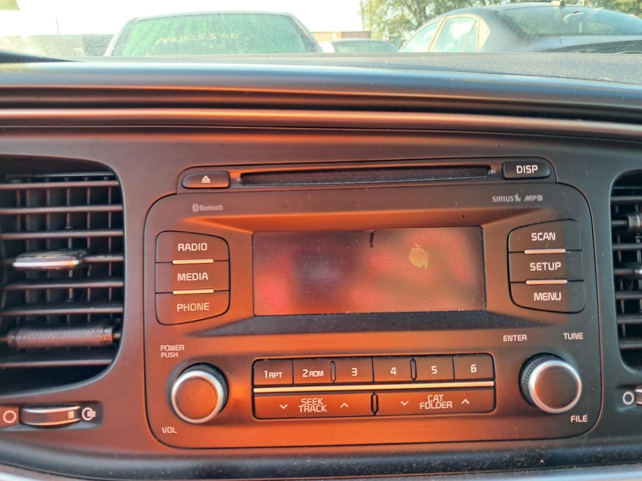 OPTIMAKIA 2015 Glove Box 4765526