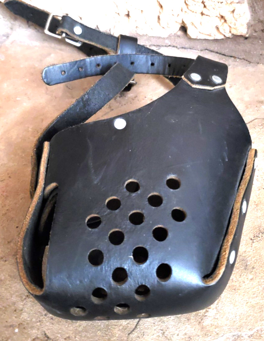 Ray Allen RamLite Handcrafted Black Latigo Leather Size #4 Muzzle