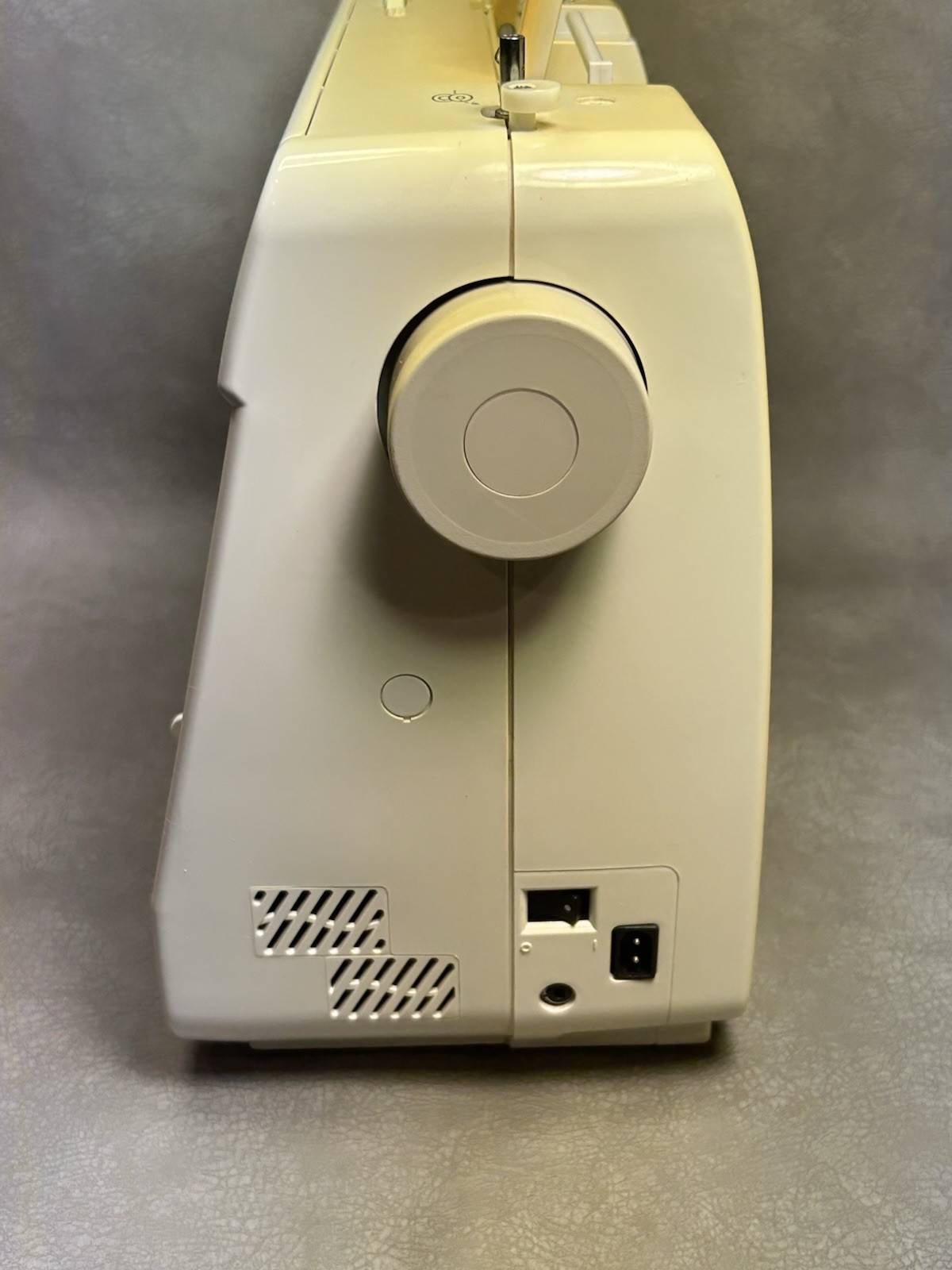 Husqvarna Huskystar C20 Sewing Machine