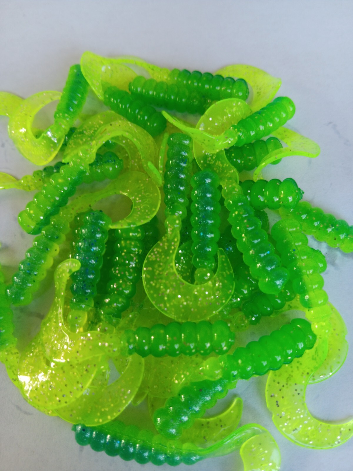 25pk 2" HG58 Smurf Limeade Hot Grub Twister Tails Crappie Walleye Bass